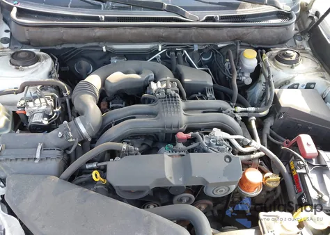 2013 Subaru Legacy 2.5I Limited z USA, uszkodzony, nr VIN 4S3BMBK63D3015574